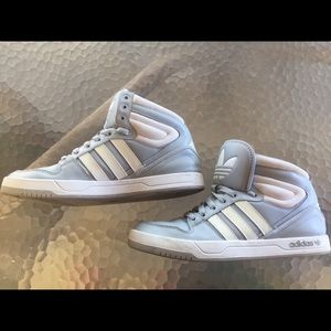 !!!! SOLD!!! Men’s size 9 Adidas Hightops